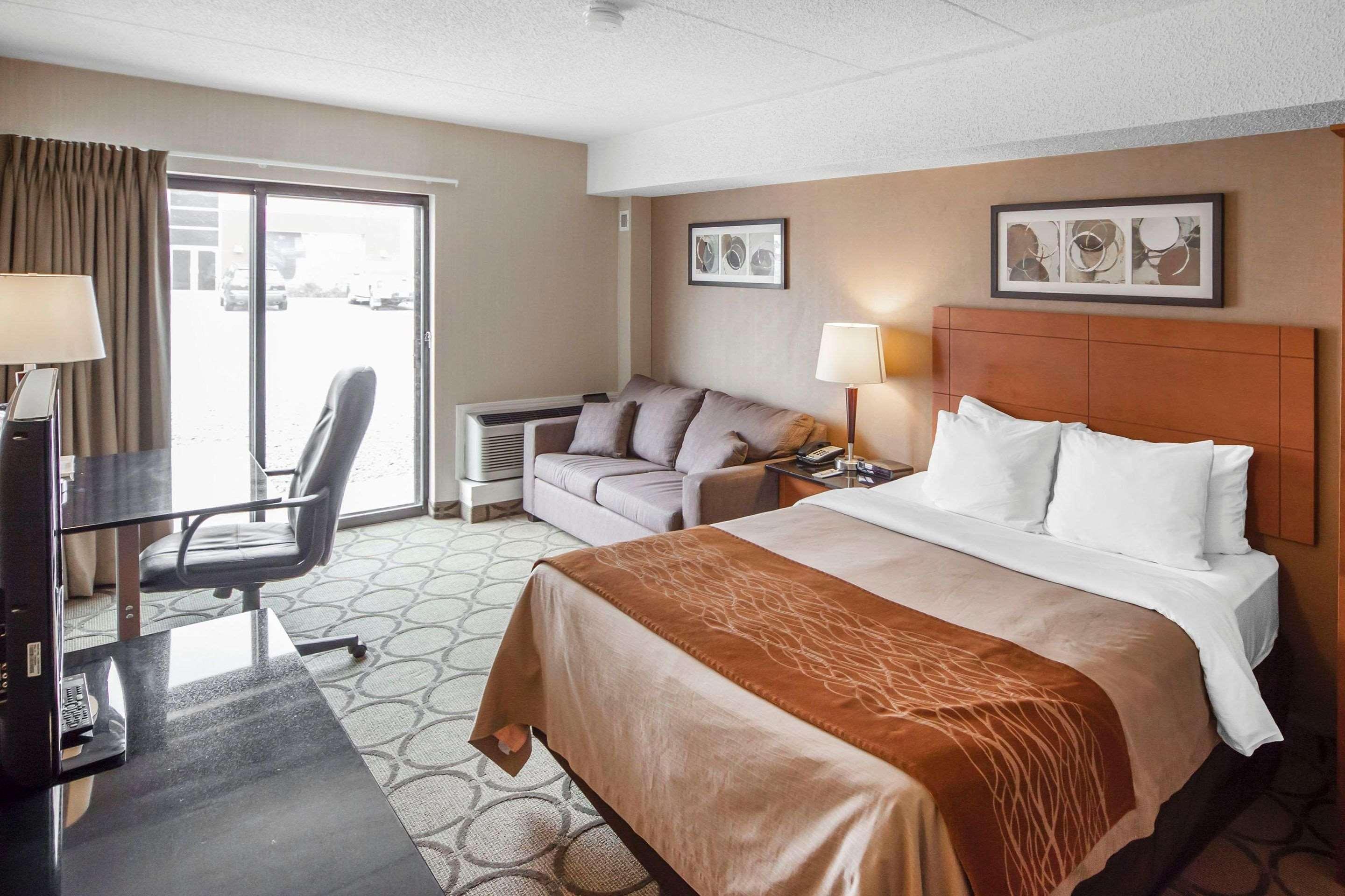 Comfort Inn Edmonton West Exterior foto