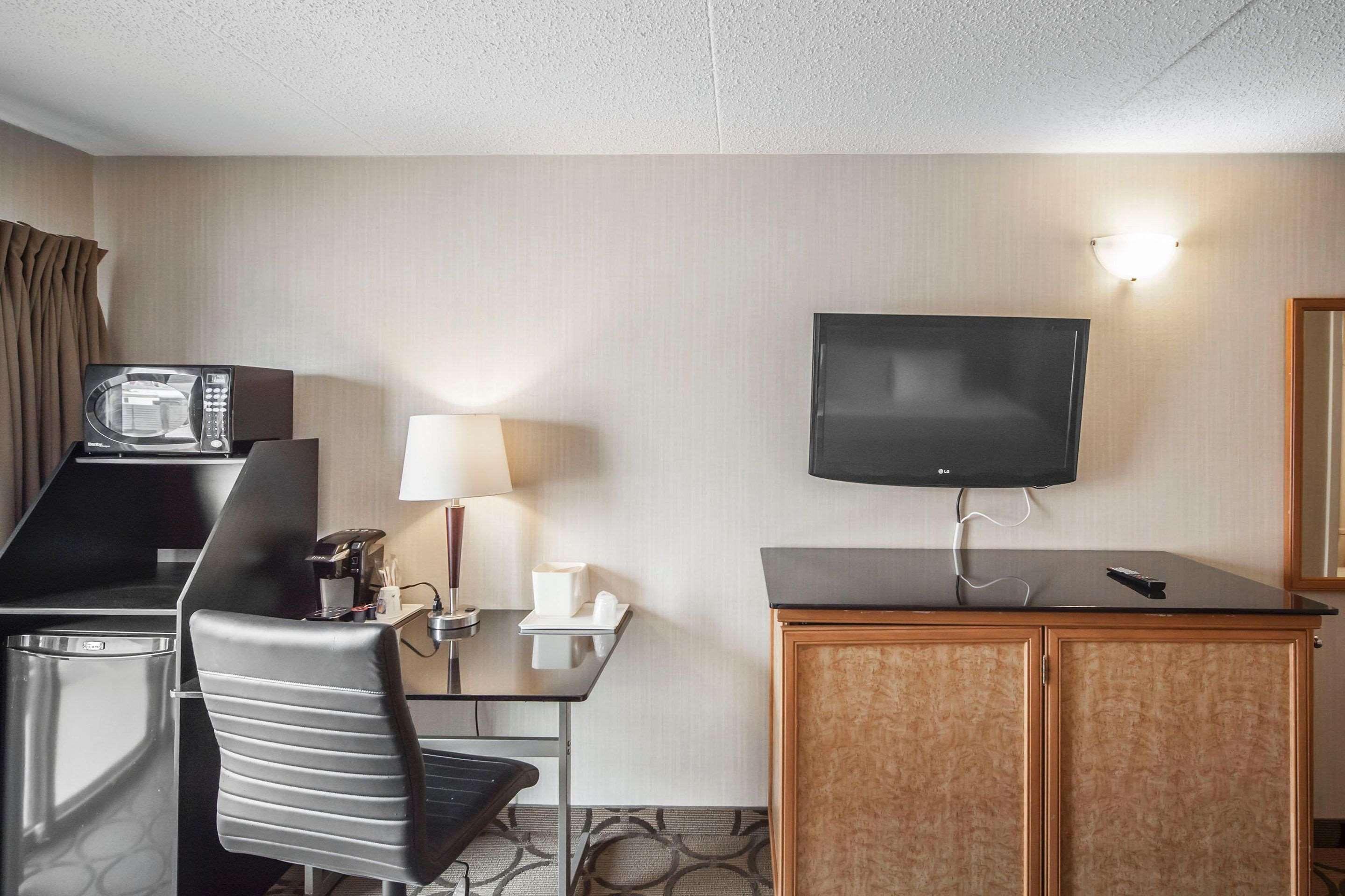 Comfort Inn Edmonton West Exterior foto